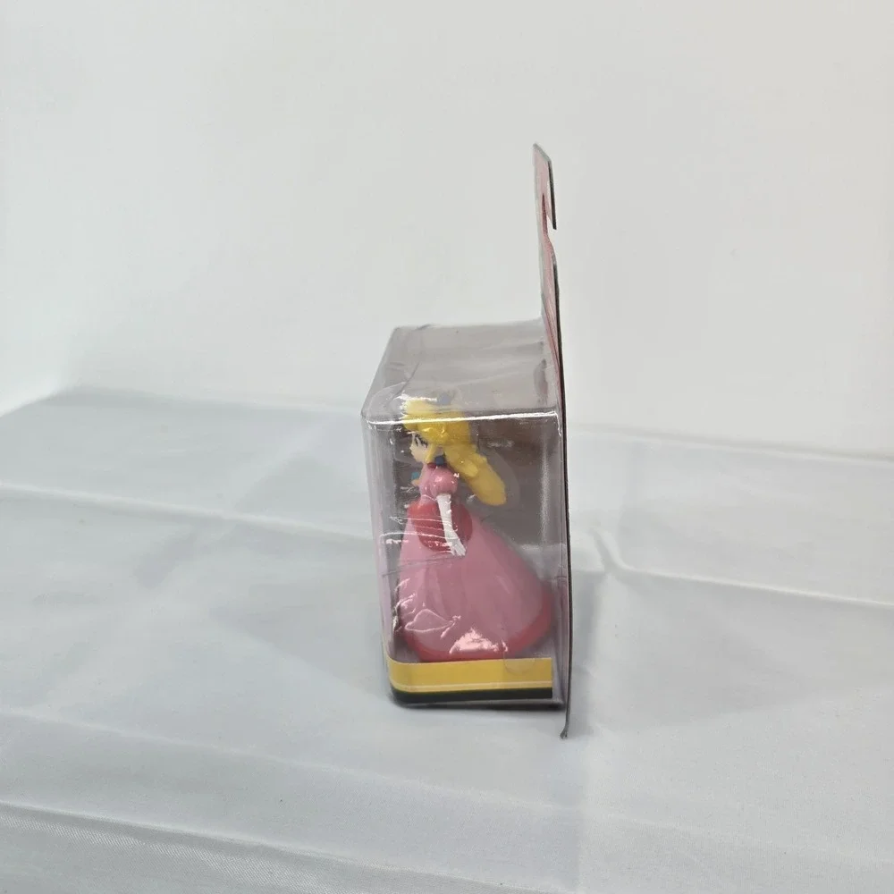 Jakks Pacific World of‎ Nintendo Princess Peach 3
